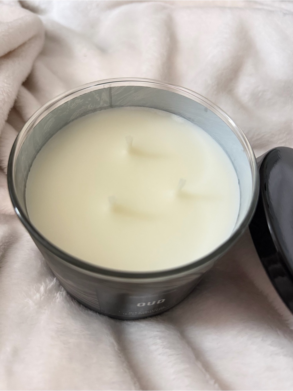 Goose Creek 'Oud' 3-Wick Candle - Picture 2 of 9